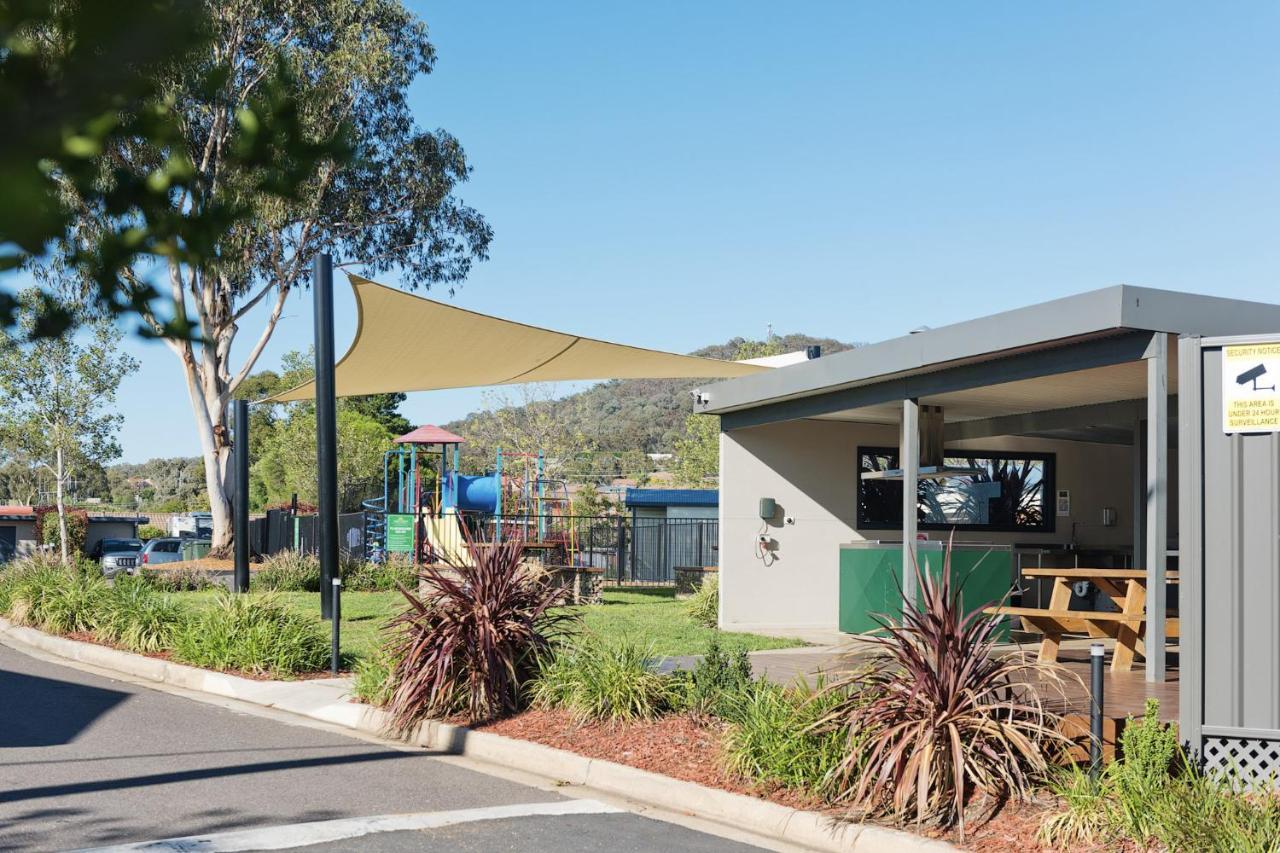 Crestview Tourist Park Hotel Queanbeyan Exterior photo